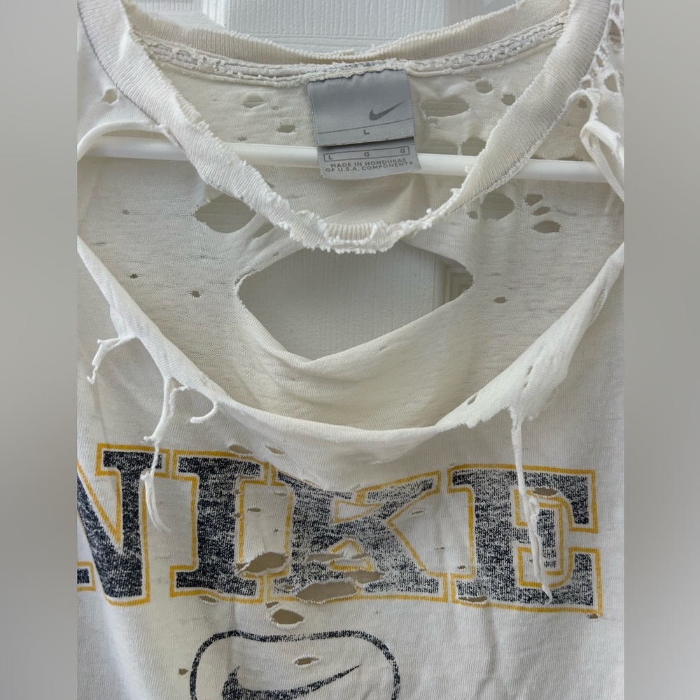 Distressed T-shirt - it’s a look! 👀